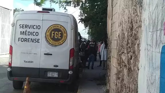 Al lugar arribaron autoridades policiales, así como agentes del Servicio Médico Forense Al lugar arribaron autoridades policiales, así como agentes del Servicio Médico Forense