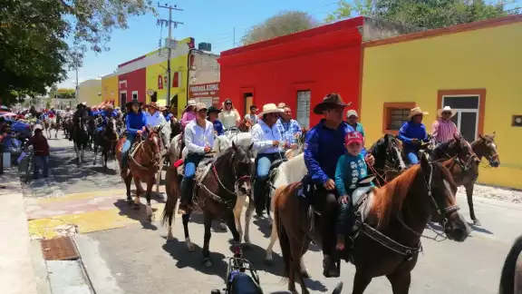 Wilberto Flota Ake, presidente municipal, invita a la gente a ser partícipe de la celebración