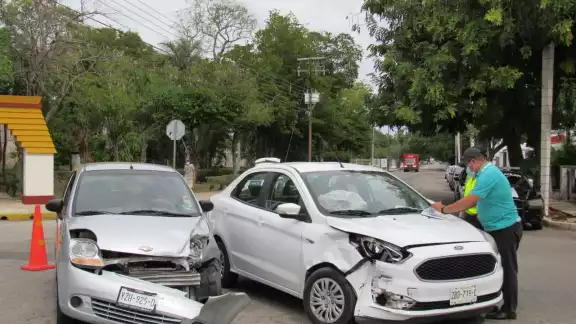 Al lugar llegaron elementos de la policía para evitar un percance mayor