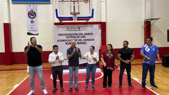 La presidenta de Cancún Ana Paty Peralta inauguró el nevo sistema de aire acondicionado La presidenta de Cancún Ana Paty Peralta inauguró el nevo sistema de aire acondicionado