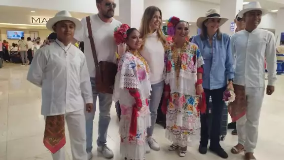Ellas forman parte de la obra El Diván Rojo que se presenta esta noche