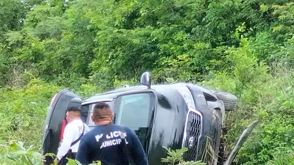 Los primeros en llegar al lugar fueron los elementos policiacos destacamentados en la localidad de Chunhuhub