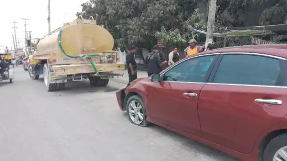 Solamente se presentaron daños materiales en el auto Solamente se presentaron daños materiales en el auto