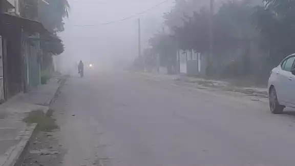 La neblina impedía la visibilidad de peatones y conductores