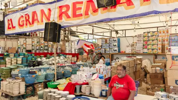 Lluvias y bloqueos afectaron ventas en la Feria; comerciantes extienden su estadía Lluvias y bloqueos afectaron ventas en la Feria; comerciantes extienden su estadía