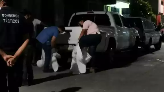 Los cuerpos fueron llevados por la FGE