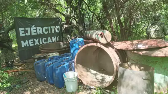 El Ejército Mexicano presentó diversos insumos ante las autoridades responsable. Foto: Sedena El Ejército Mexicano presentó diversos insumos ante las autoridades responsable. Foto: Sedena