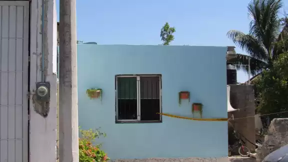 Las tres casas fueron custodiadas por la policía en Mérida Las tres casas fueron custodiadas por la policía en Mérida