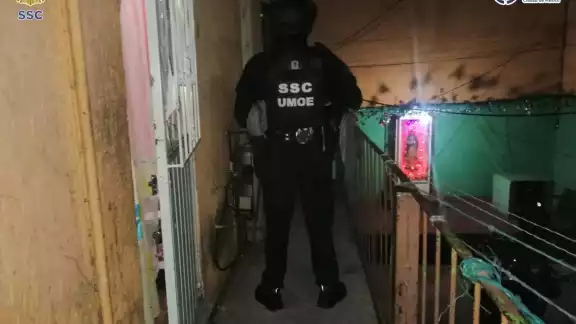 En el inmueble localizado en la calle Pintores, se desplegó un operativo de los uniformados de la SSC