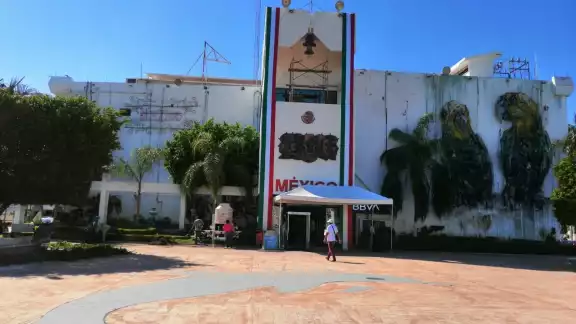 Se ha visto poca decoración con motivo de las fiestas patrias en Ciudad del Carmen  Foto: Irene Barradas
