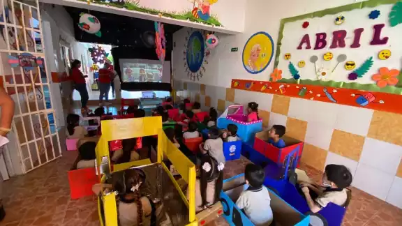 La matrícula en las escuelas particulares ha disminuido de manera significativa. La matrícula en las escuelas particulares ha disminuido de manera significativa.