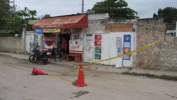 El hombre fue agredido por el dueño de una tienda luego de una discusión El hombre fue agredido por el dueño de una tienda luego de una discusión