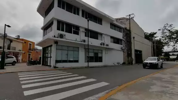 Un ciudadano tendría que trabajar por casi 18 años para obtener el valor de la renta diaria Un ciudadano tendría que trabajar por casi 18 años para obtener el valor de la renta diaria