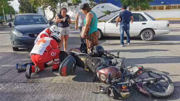 El hombre circulaba a bordo de su motocicleta cuando fue atropellado