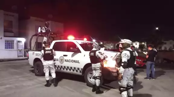 Elementos de la Guardia Nacional acudieron al lugar de los hechos Elementos de la Guardia Nacional acudieron al lugar de los hechos