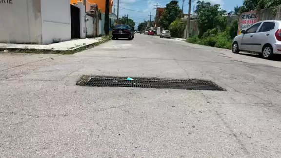 Nunca se le ha dado el mantenimiento o limpieza que se requiere para poder evitar que se filtren los malos olores Nunca se le ha dado el mantenimiento o limpieza que se requiere para poder evitar que se filtren los malos olores