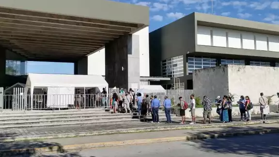 La vacuna que se aplica en Playa del Carmen es la AstraZeneca, independiente de las dosis recibidas con anterioridad