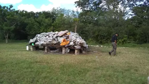 La quema se lleva a cabo en las instalaciones del 11o Batallón de Infantería de la X Región Militar, La quema se lleva a cabo en las instalaciones del 11o Batallón de Infantería de la X Región Militar,