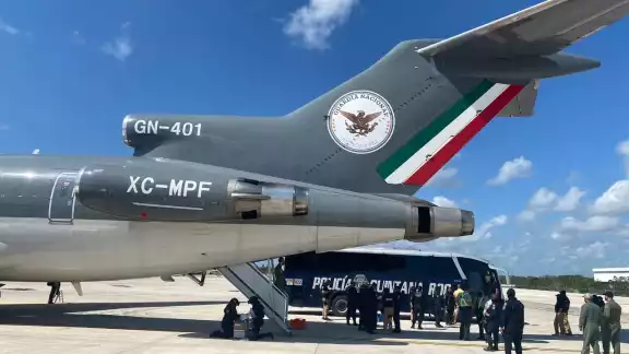 Una avión de la Fuerza Aérea Mexicana los trasladó Una avión de la Fuerza Aérea Mexicana los trasladó