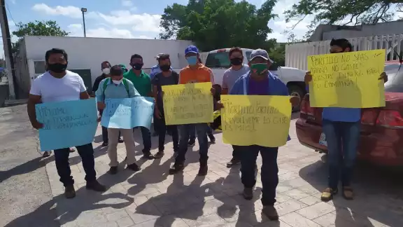 Los apicultores llegaron a las instalaciones de la Unión Ganadera de la Región Oriente de Yucatán Los apicultores llegaron a las instalaciones de la Unión Ganadera de la Región Oriente de Yucatán