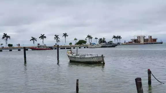 Se espera que el Huracán toque tierra en las próximas horas. Foto: Brian Lara Se espera que el Huracán toque tierra en las próximas horas. Foto: Brian Lara