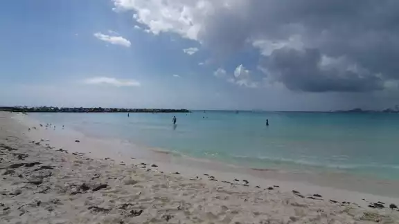 Se espera una temperatura máxima de 32 °C en Cancún Se espera una temperatura máxima de 32 °C en Cancún