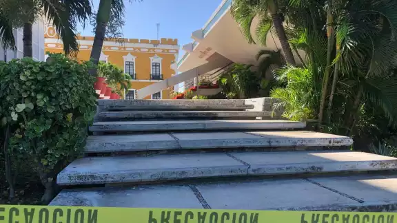 El Congreso de Campeche permanece blindado tras el zafarrancho El Congreso de Campeche permanece blindado tras el zafarrancho