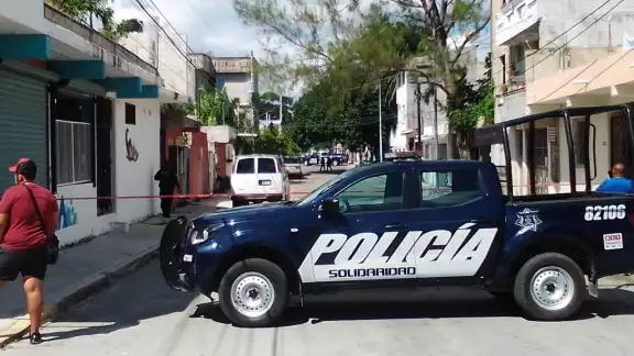 Al lugar llegaron elementos del ejército mexicano en espera de la llegada del personal de la Fiscalía General del Estado