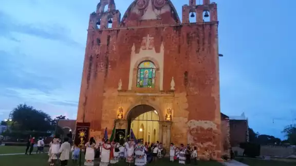 Regina Peralta y Marcelino Solís enlistan los gremios y a qué santo van dedicados así como el origen de estas celebraciones Regina Peralta y Marcelino Solís enlistan los gremios y a qué santo van dedicados así como el origen de estas celebraciones