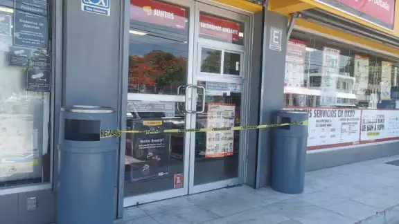 La tienda comercial fue robada y la policía tardó 25 minutos en llegar
