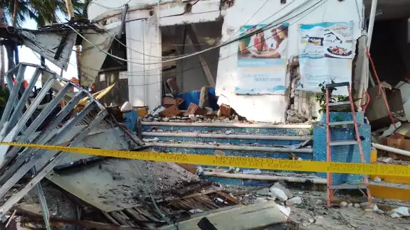 El lugar de la explosión quedó completamente destrozado El lugar de la explosión quedó completamente destrozado