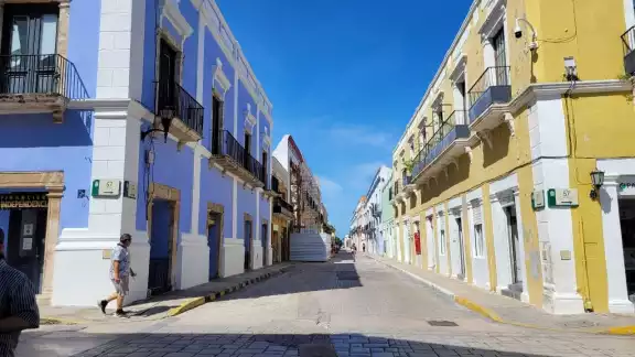 En agosto pasado colapsó una fachada de la calle 10 En agosto pasado colapsó una fachada de la calle 10