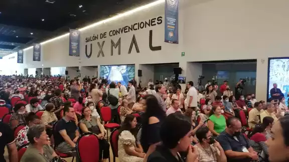 Alrededor de 700 personas se reunieron en el evento Alrededor de 700 personas se reunieron en el evento