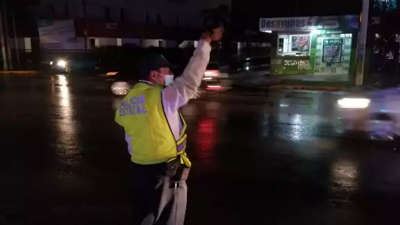 Fue alrededor de las 20:00 horas cuando se registró el corte de energía eléctrica Fue alrededor de las 20:00 horas cuando se registró el corte de energía eléctrica