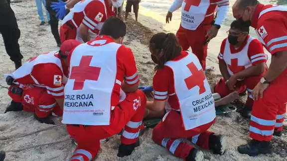 Rescates por ahogamientos en el mar de Progreso desatan operativos Rescates por ahogamientos en el mar de Progreso desatan operativos