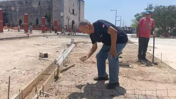 El historiador Luis Pérez Salazar revela que se han hallado estalactitas durante la remodelación del parque de Tizimín El historiador Luis Pérez Salazar revela que se han hallado estalactitas durante la remodelación del parque de Tizimín