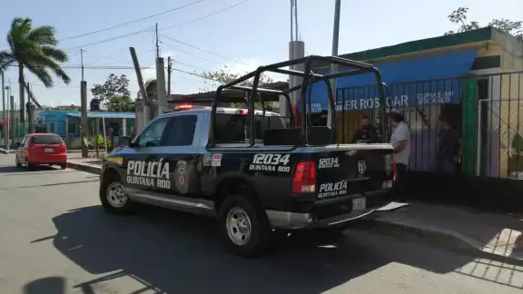 Las autoridades acudieron al lugar del robo Las autoridades acudieron al lugar del robo