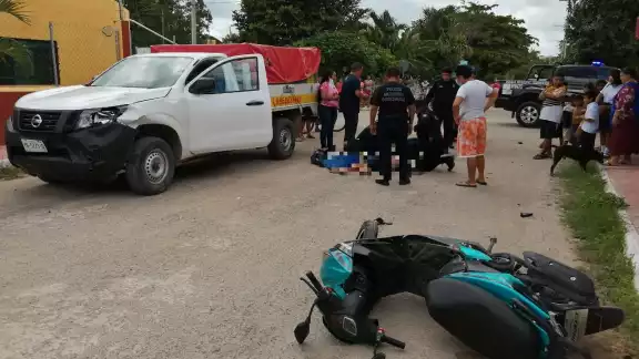 Las mujeres salieron proyectadas después del fuerte golpe causado por una camioneta