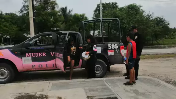 Ambos fueron localizados cerca de Escárcega luego de haber salido de su casa en Ciudad del Carmen desde el jueves Ambos fueron localizados cerca de Escárcega luego de haber salido de su casa en Ciudad del Carmen desde el jueves