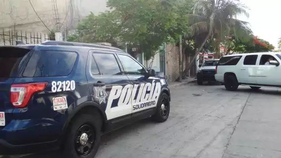 Luego de constatar la muerte del hombre, familiares llamaron a una funeraria en Playa del Carmen para preparar el velorio