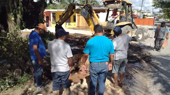 La CAPA detuvo el bombeo de agua para que se reparara el tubo de PVC en Felipe Carrillo Puerto