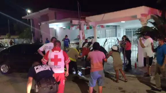 El delegado Antonio Solís, se encontraba en el lugar apoyando para apagar el fuego El delegado Antonio Solís, se encontraba en el lugar apoyando para apagar el fuego