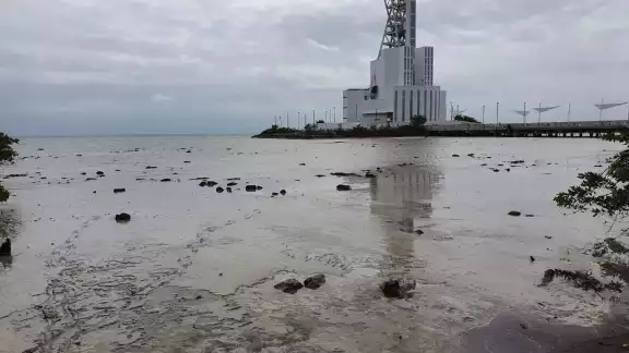 El fenómeno se pudo observar en la zona de la Megaescultura, así como otras partes del Boulevard Bahía de Chetumal El fenómeno se pudo observar en la zona de la Megaescultura, así como otras partes del Boulevard Bahía de Chetumal