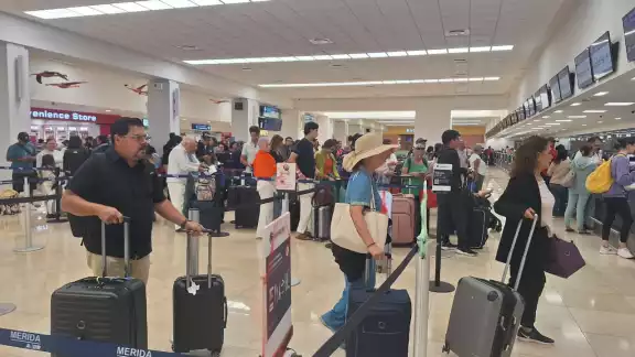 Cuatro vuelos adelantados y uno retrasado marcaron el inicio de la jornada en el Aeropuerto Internacional de Mérida