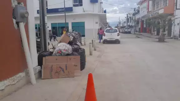 Pobladores acusan que han reportado en diversas ocasiones este problema, pero el Ayuntamiento no los atienden Pobladores acusan que han reportado en diversas ocasiones este problema, pero el Ayuntamiento no los atienden