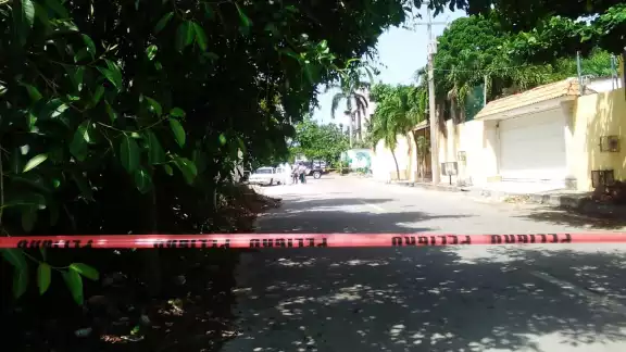 Elementos de la Policía Municipal acordonaron el lugar de los hechos