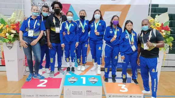 El selectivo de Luchas Asociadas de Quintana Roo, finalizó con 12 medallas en los Juegos Conade 2021