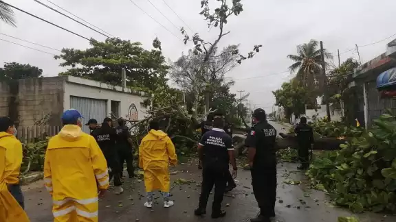 Ante esta situación, algunas familias se negaron asistir a un refugio temporal Ante esta situación, algunas familias se negaron asistir a un refugio temporal