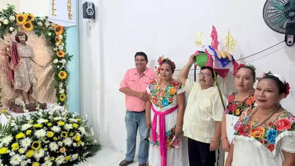 Participó la comunidad religiosa y gremios visitantes