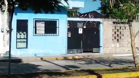 Aseguraron 14 envoltorios con marihuana, un envoltorio con cristal y un envoltorio con una sustancia a determinar Aseguraron 14 envoltorios con marihuana, un envoltorio con cristal y un envoltorio con una sustancia a determinar